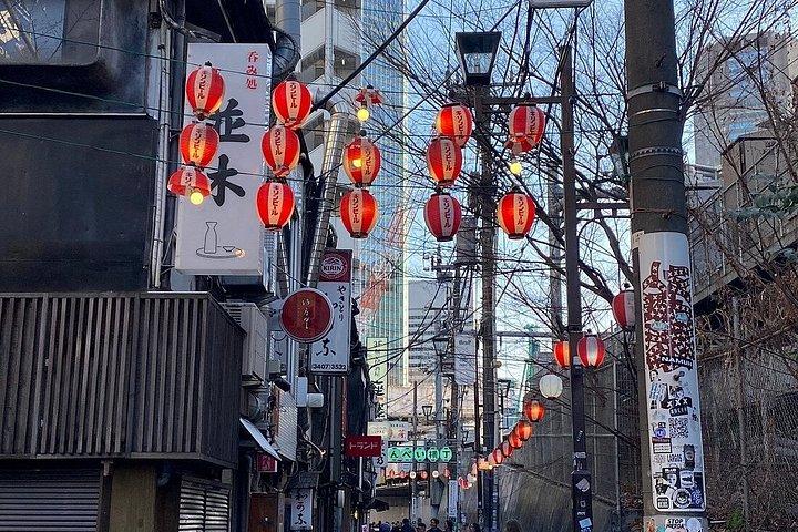 渋谷グリッティー・バックストリートとアーバンラグジュアリーの2つの顔