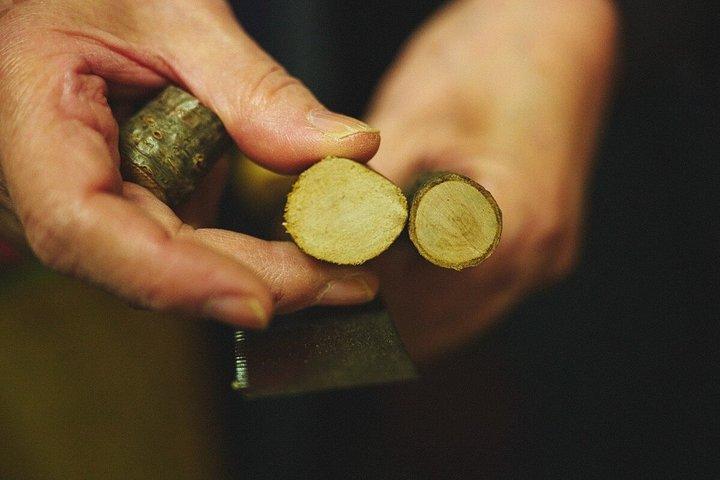 東京浅草の職人が手彫りで作る印鑑
