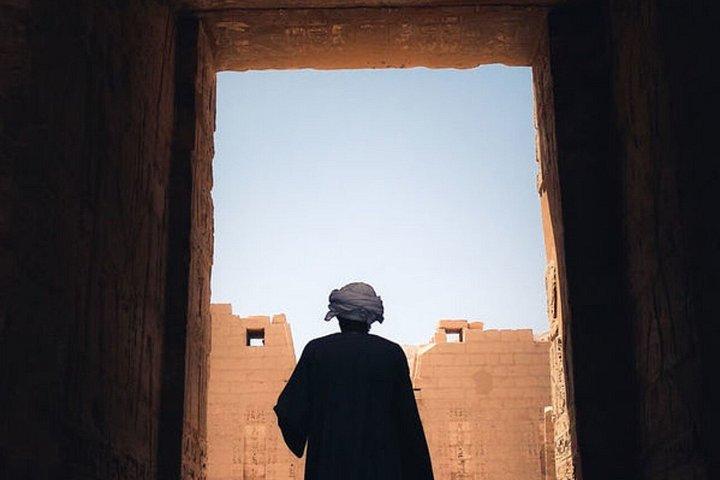 少人数グループ（8名）でのルクソールへの小旅行。