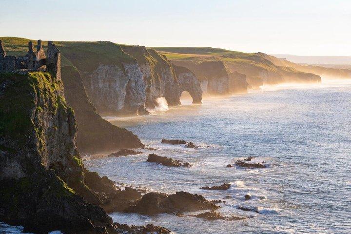 De Belfast-Giants Causeway, Dunluce Castle e Dark Hedges tour
