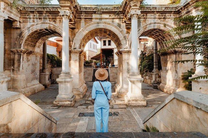 Antalya City Tour: Gamle by, vandfald, båd og kabelbil