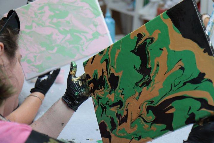 Alicante : Fluid Art-Therapy Workshop & Vinho