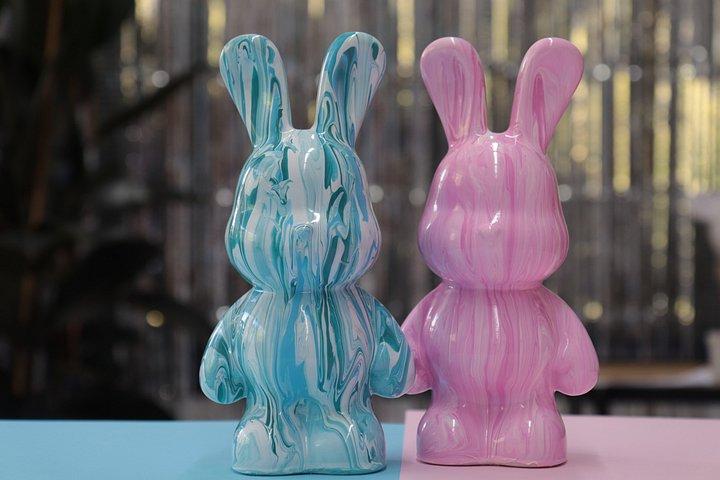 Fluid Art Workshop – Unique Figures in Alicante