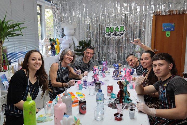 Fluid Art Workshop – Create Your Own Art Alicante Bear Art Studio