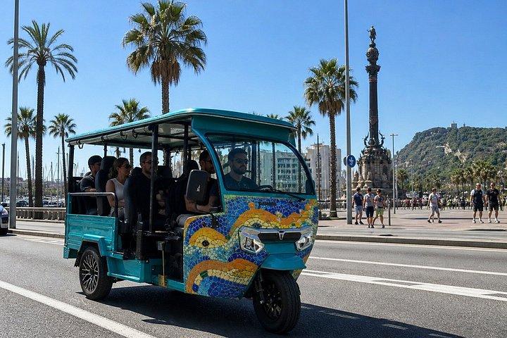 バルセロナの景色を堪能できるプライベート電動トゥクトゥクツアー