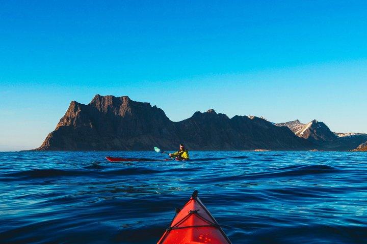 Lofoten: Tour in Kayak al Sole di Mezzanotte Premium - Max. 6 Ospiti