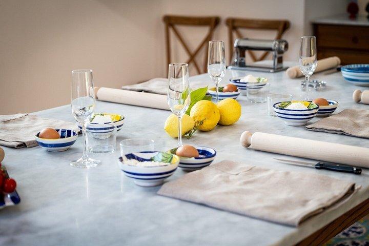 Cooking Class Limoncello Making a Sorrento con vista mare