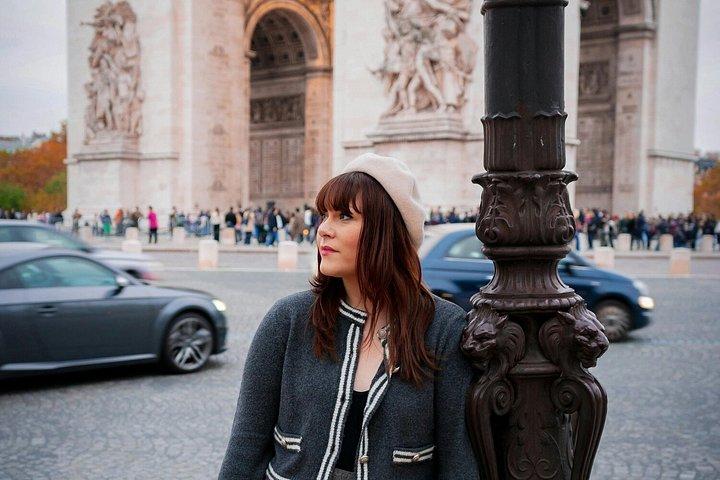 Paris Highlights — Private City Tour by van & Optional Champagne