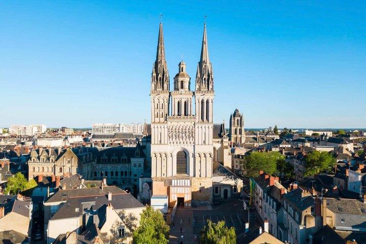 Hello Angers : Private 2-stündige Intro-Stadtwanderung mit Ortskundiger Reiseleiter