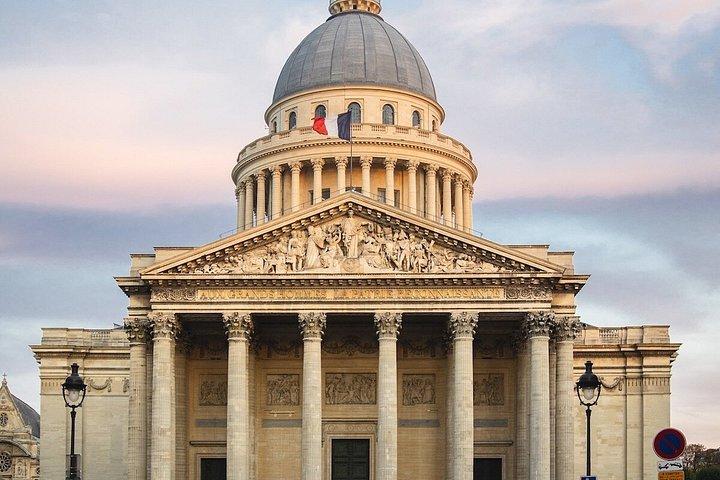 Paris Highlights — Private City Tour by van & Optional Champagne