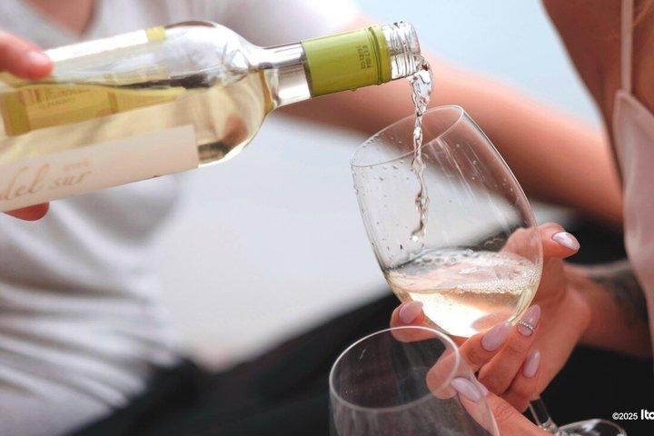 Private Tour: Trani walking tour with Moscato wine tasting