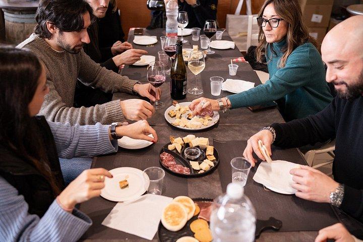 ボローニャ・フードバレー小グループ工場試食＆ワイナリーランチ