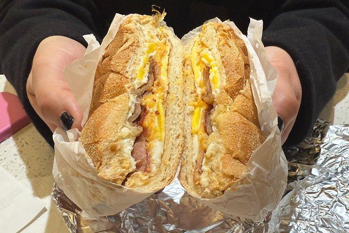 NYC朝食フード＆ランドマークツアー：コーヒー、ベーグル、ドーナツ+