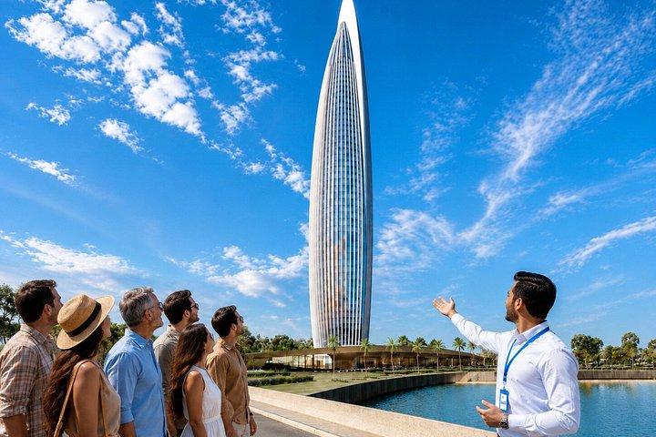 Subida panorâmica à Torre Mohammed VI e visita a Chellah.