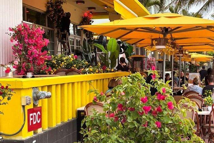 マイアミビーチ：その歴史と建築を陽気に散策