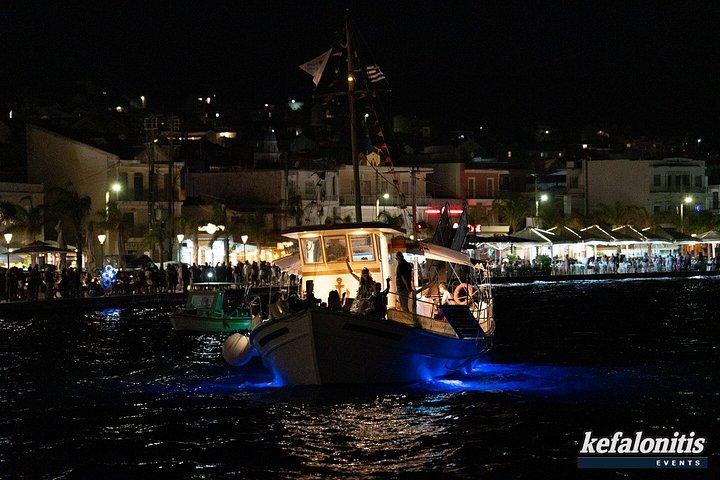 夢のようなクルーズ サンセット ツアー (ディナーと飲み放題ワイン付き)