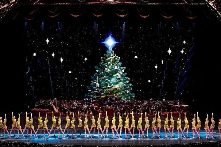 NYC Rockettes Show From Northeastの夜行バスツアー