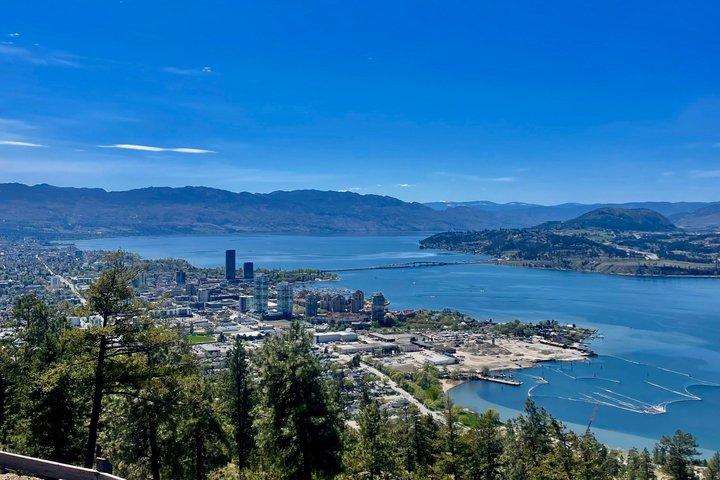 Kelowna : ノックスマウンテンとオカナガンレイクビューのガイド付きハイキング