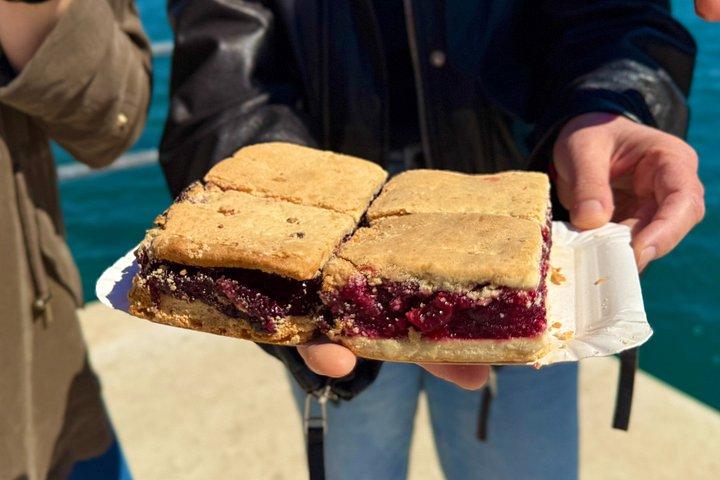 9つの料理と地元ワインで旧市街を堪能するスプリット本格料理ツアー
