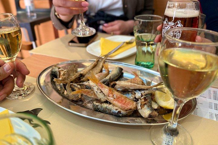 9つの料理と地元ワインで旧市街を堪能するスプリット本格料理ツアー