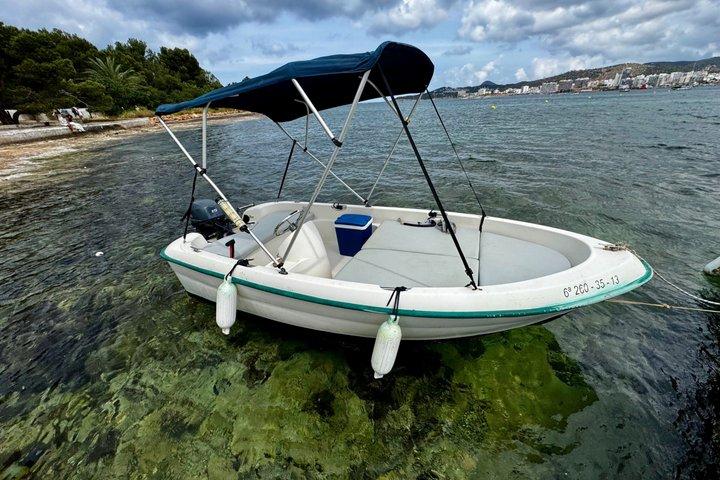Alquiler de Barcos sin Patrón en la Bahía de San Antonio