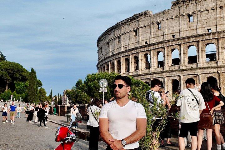 ローマプライベートベスパツアーホテルからのピックアップ