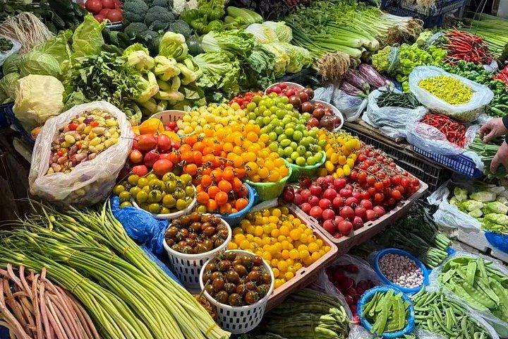 昆明地方生活大関伝心市場食と文化ツアー