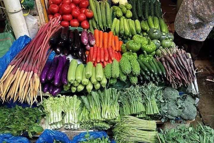 昆明地方生活大関伝心市場食と文化ツアー