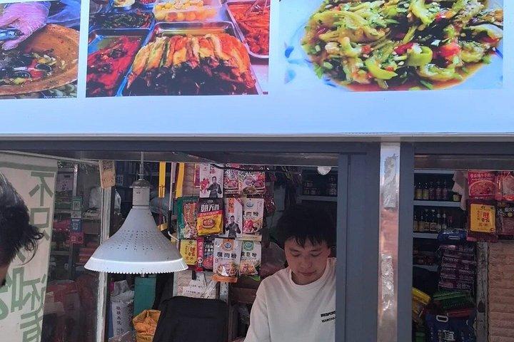 昆明地方生活大関伝心市場食と文化ツアー
