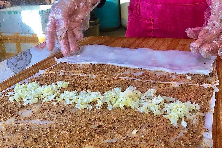 昆明地方生活大関伝心市場食と文化ツアー