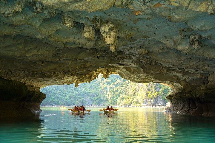 3-Day Ha Long Bay Luxury Cruise Meals-Cave-Kayak-Swimming