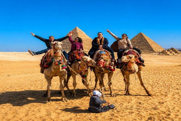 Private ViP Giza pyramids Sphinx, Camel, Guide, Lunch