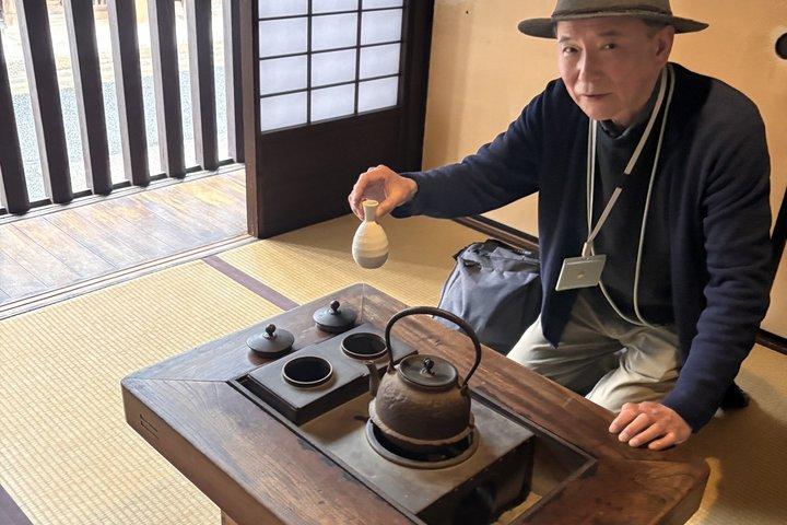 奈良午後の日本酒ガイドウォーク : 蔵元訪問＆地元の通り