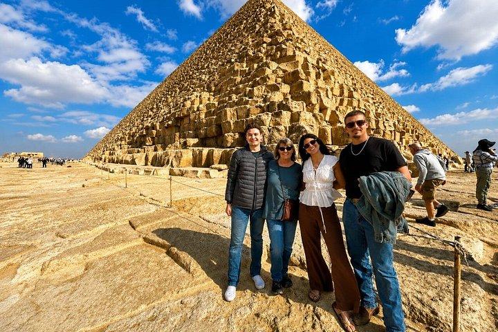 Private ViP Giza pyramids Sphinx, Camel, Guide, Lunch