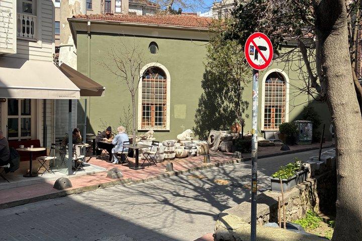 Istanbul Unfiltered Cihangir, Antiques & Galata Walking Tour