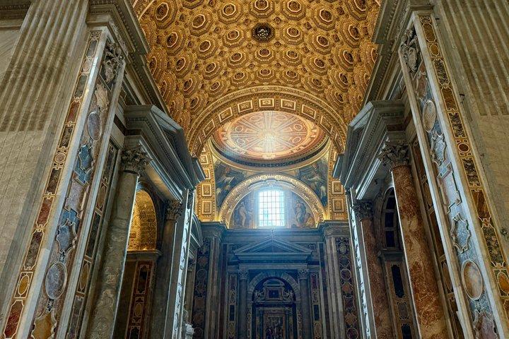 Basilique St Peters, entrée souterraine et coupole avec application audio