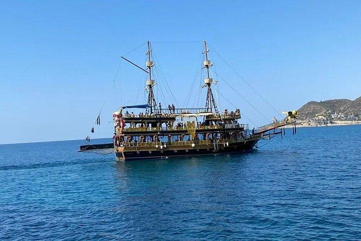 Alanya båttur med lunch, läsk och hotellhämtning