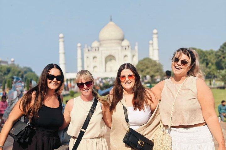 From Delhi: Taj Mahal & Agra Private Day Trip With 5 Star Meal