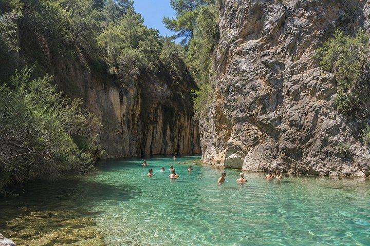 Desde Valencia : Piscinas Termales Montanejos con Senderismo o Rafting