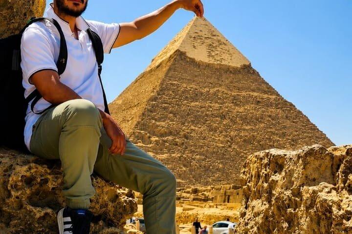 Visite des pyramides de Gizeh : Balade à dos de chameau, Déjeuner & Guide privé