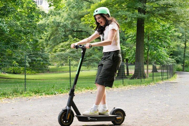 セントラルパークEスクーターレンタル