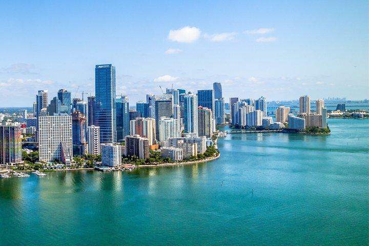 Excursion romantique en hélicoptère à Miami avec champagne