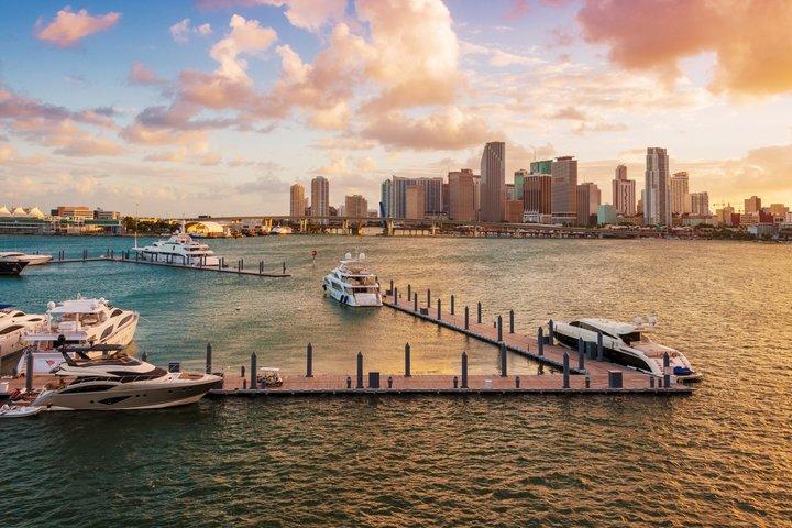 Excursion romantique en hélicoptère à Miami avec champagne