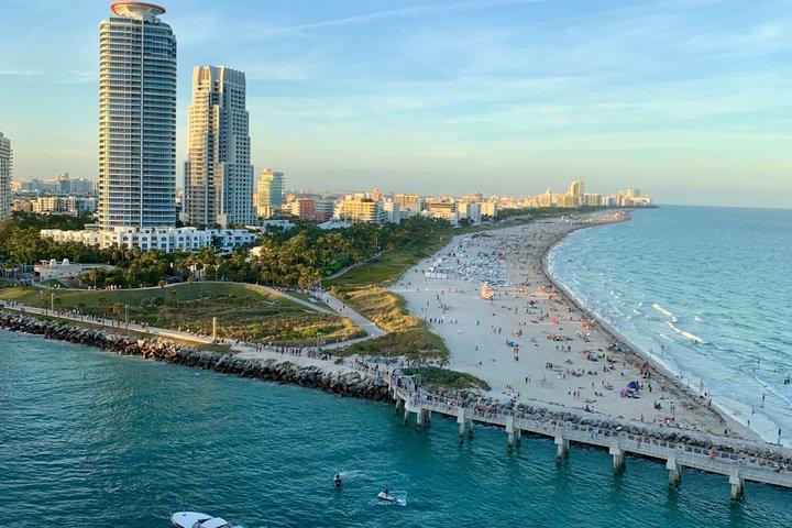 Excursion romantique en hélicoptère à Miami avec champagne