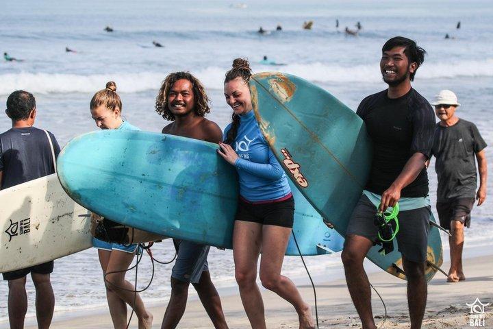 Surf Lessons bali, Instagram : @ palmtreesurfbali
