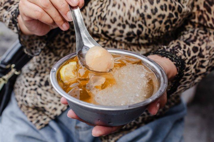 15 種類以上の試食付きペナン プレート フード ツアー