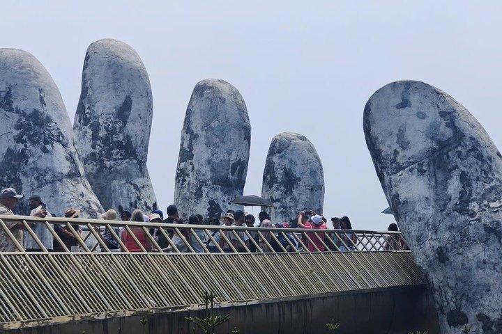 Ba Na Hills Sunrise & Marble Mountains Private Tour from Da Nang