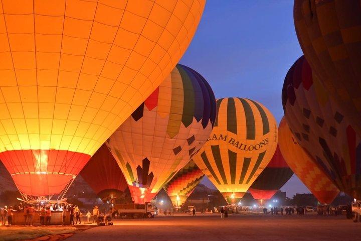 Luxor Sunrise Varmluftsballongritt och Dendera Temple Tour