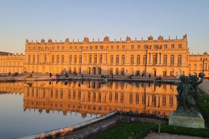 Versailles guided tour