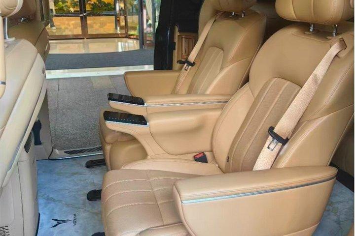 Privater Transfer zum Flughafen Shanghai